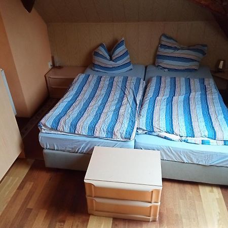 Uebernachtungszimmer 1 Schlettau Luaran gambar
